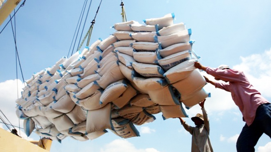 Indonesia buys more rice from Vietnam